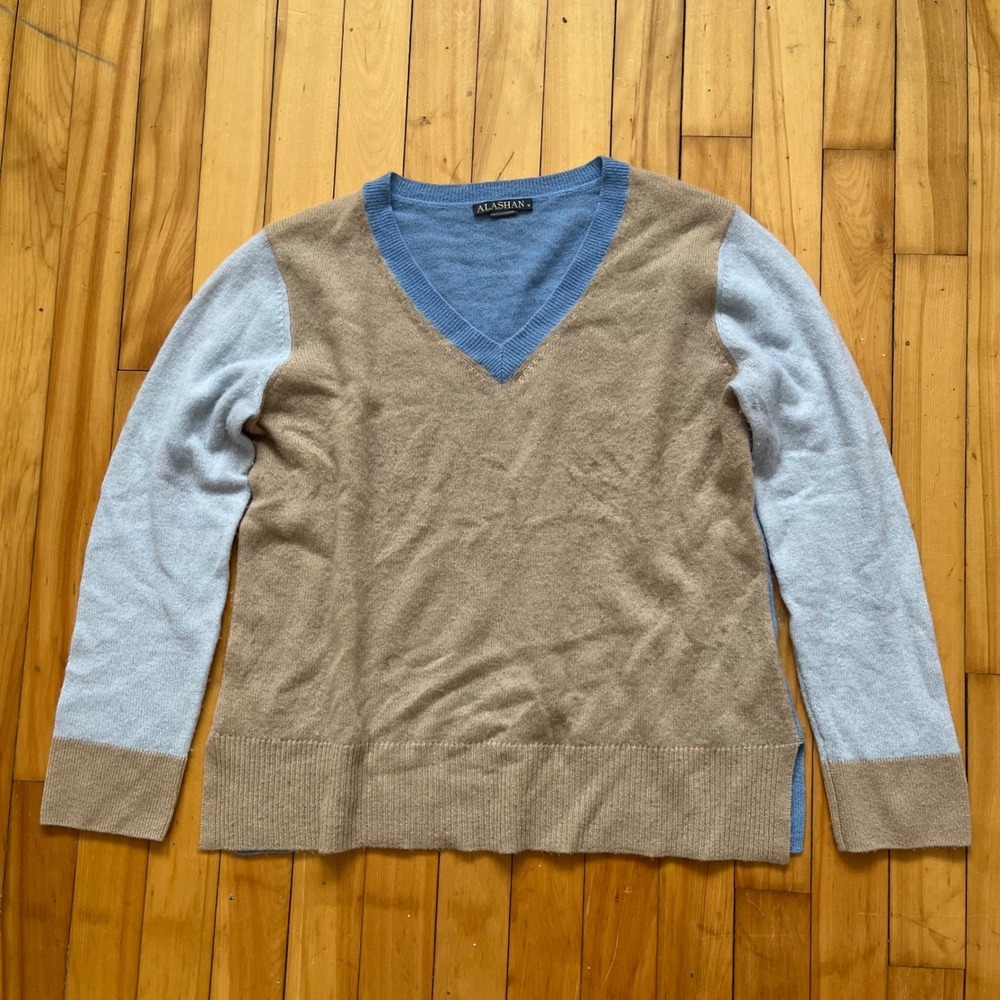 ALASHAN 100% Cashmere Colorblock V Neck Sweater Women's Size M